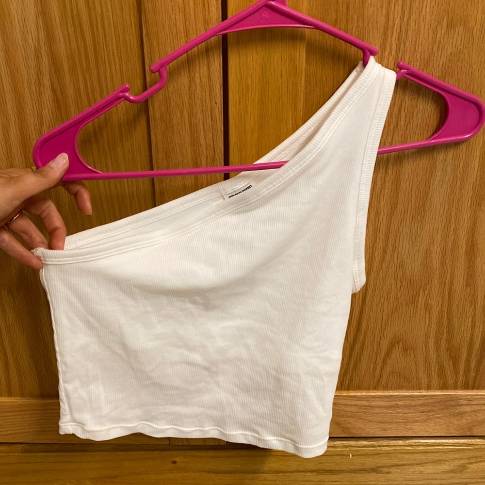 VS one shoulder tank